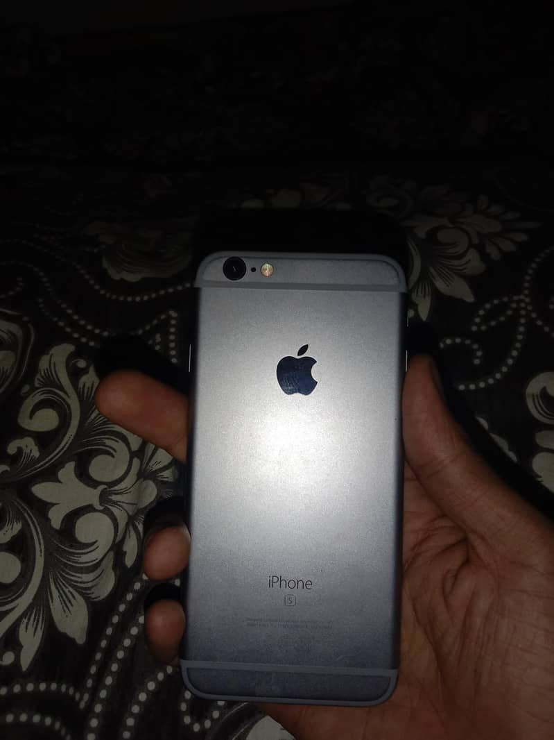 Apple iPhone 6S 1