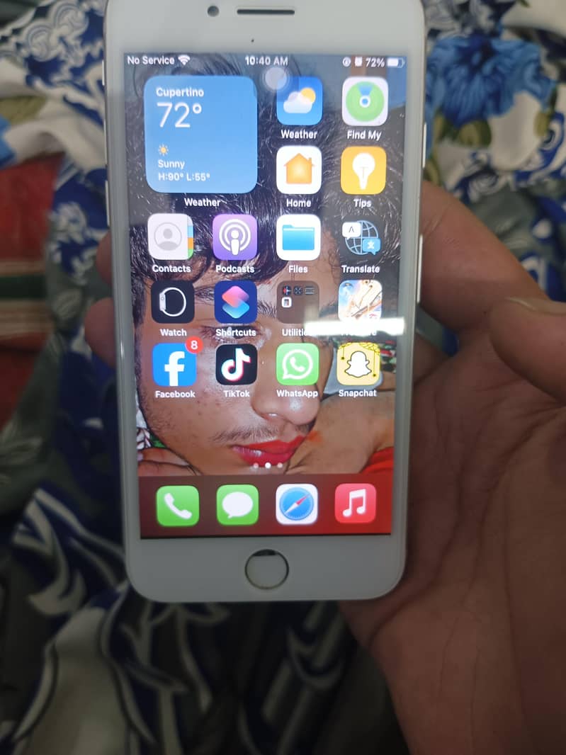 Apple iPhone 7 4
