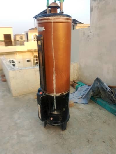 35 gallan good condition gezar | Gas and electric compatible