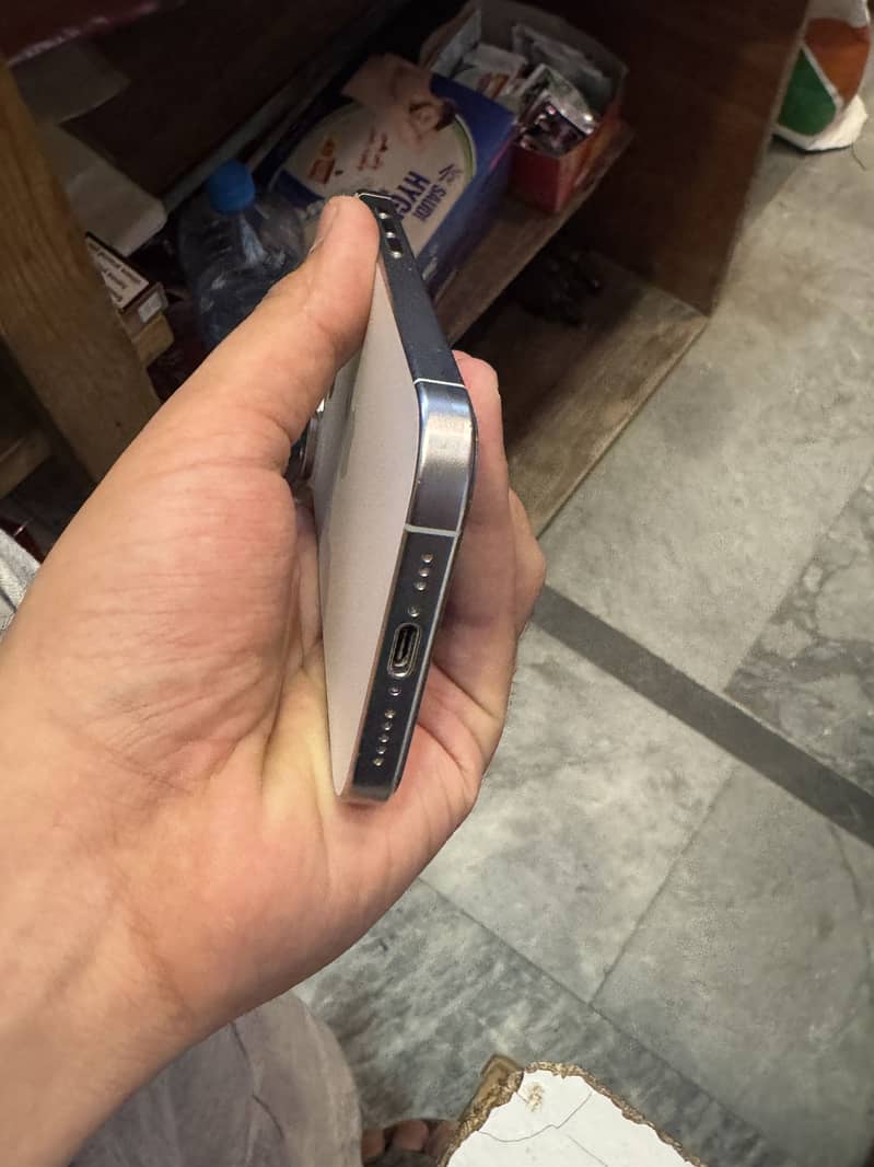 Apple iPhone 15 Pro 5