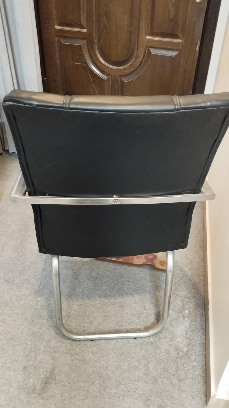Office chair 1