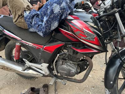 Honda CB 150 F