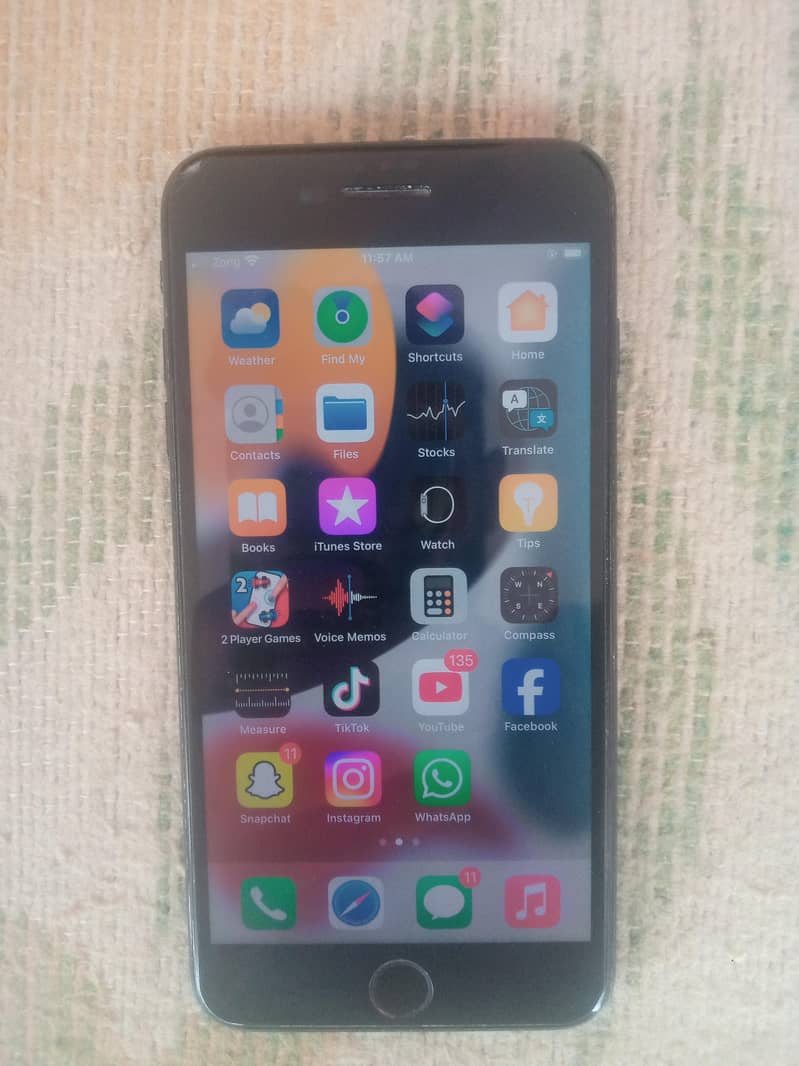 Apple iPhone 7 Plus 2