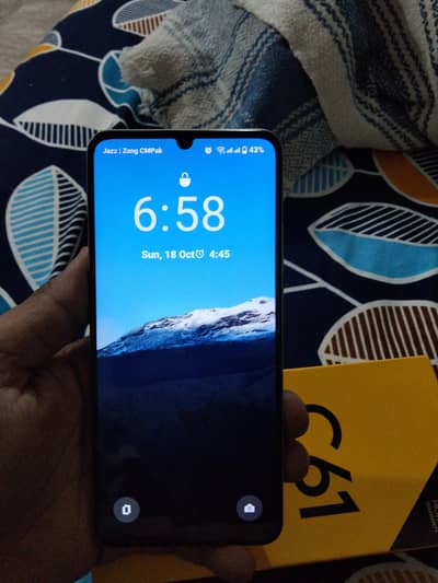 Realme C61