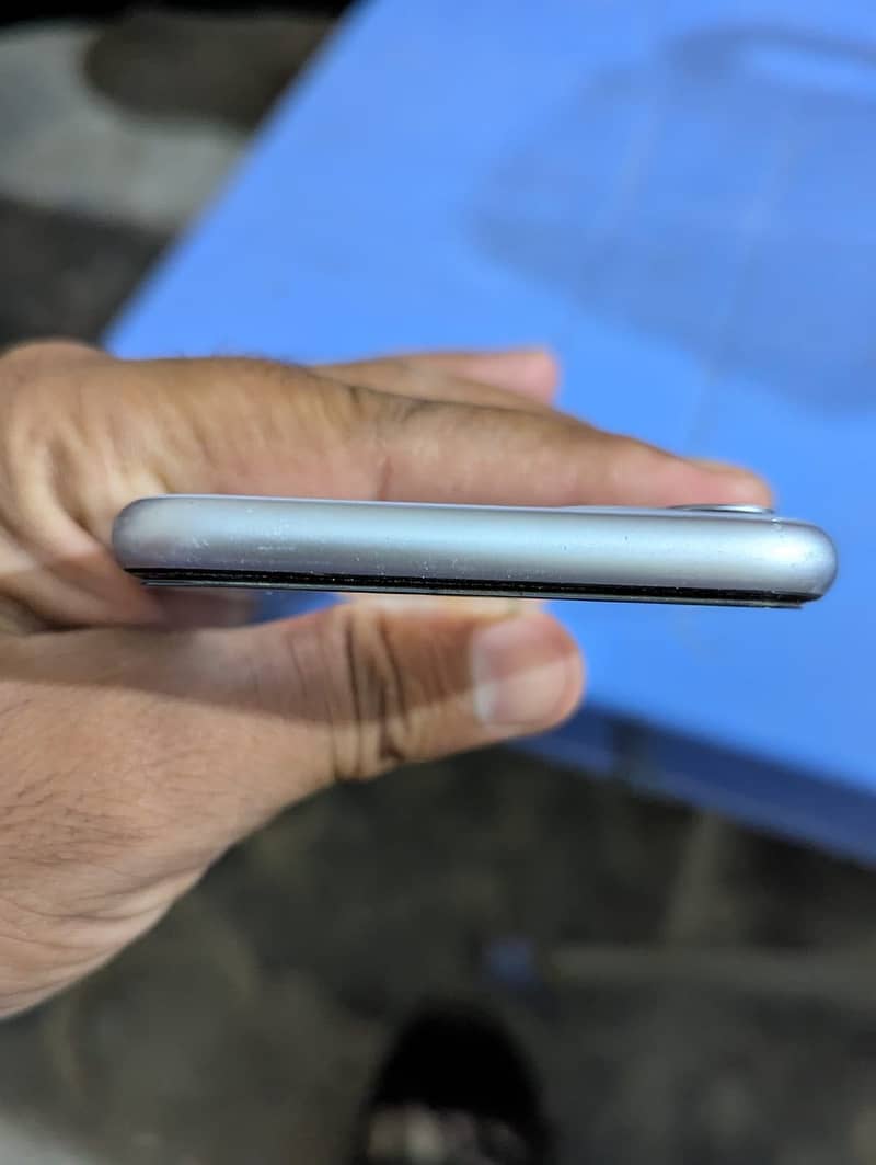 Apple iPhone 11 1