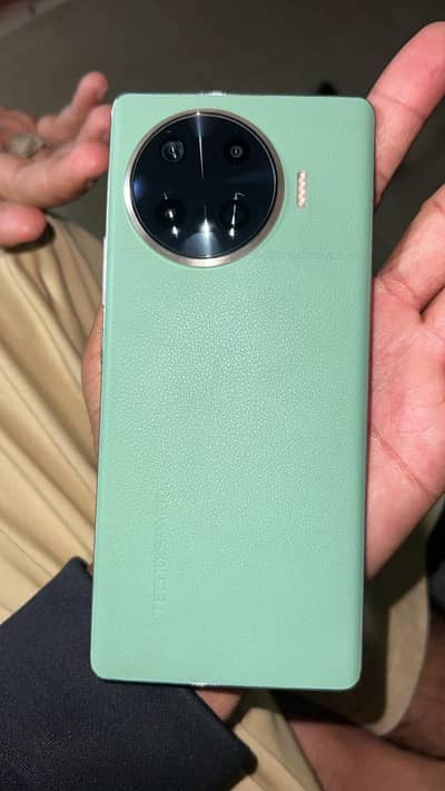 Tecno Spark 20 Pro Plus
