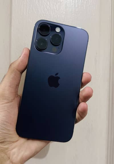 Apple iPhone 14 Pro Max 100% health waterpack