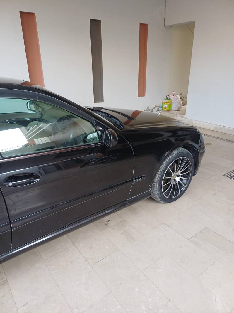 Mercedes E Class 2005 8