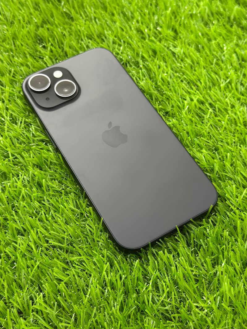 Apple iPhone 15 9