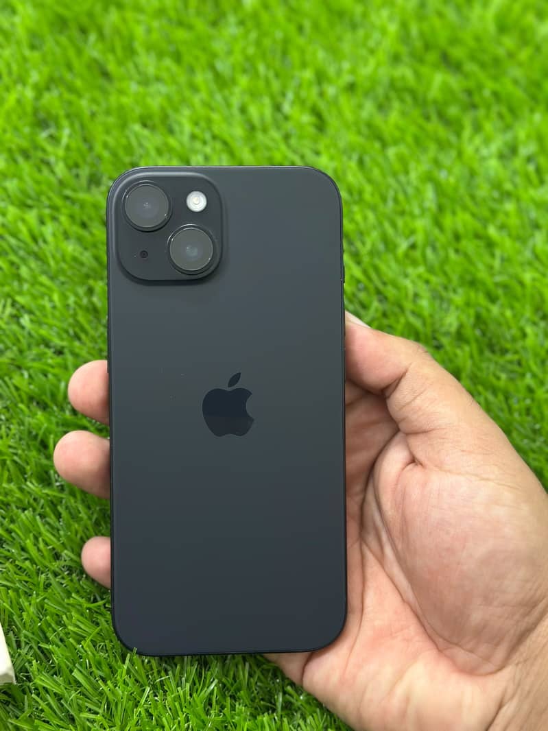Apple iPhone 15 10
