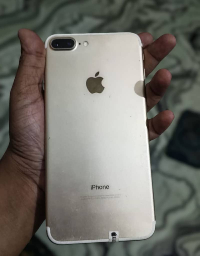 Apple iPhone 7 Plus 0