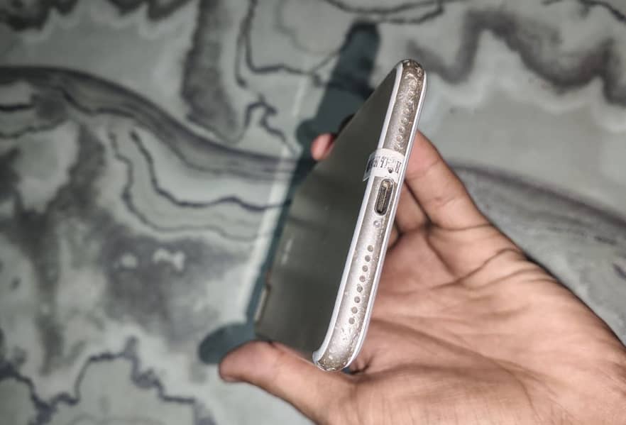 Apple iPhone 7 Plus 7