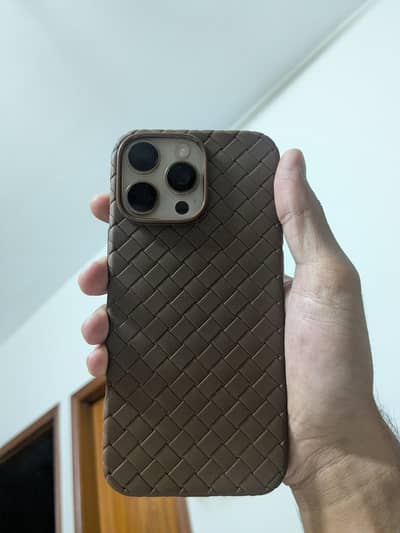 Apple iPhone 16 Pro Max