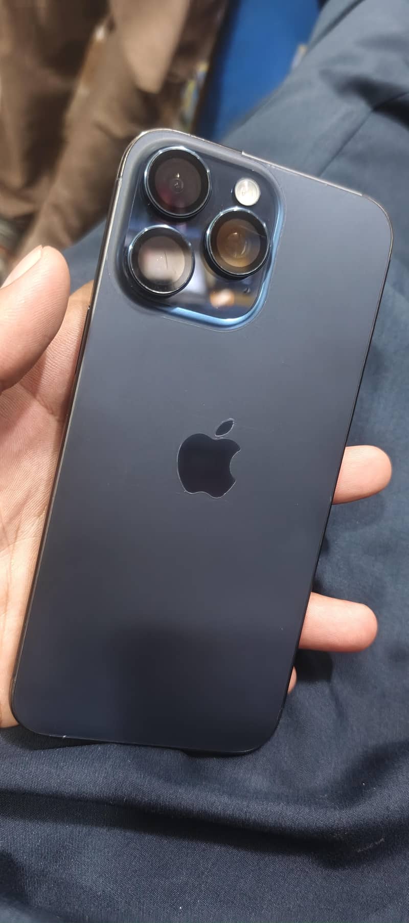 Apple iPhone 15 Pro Max 8
