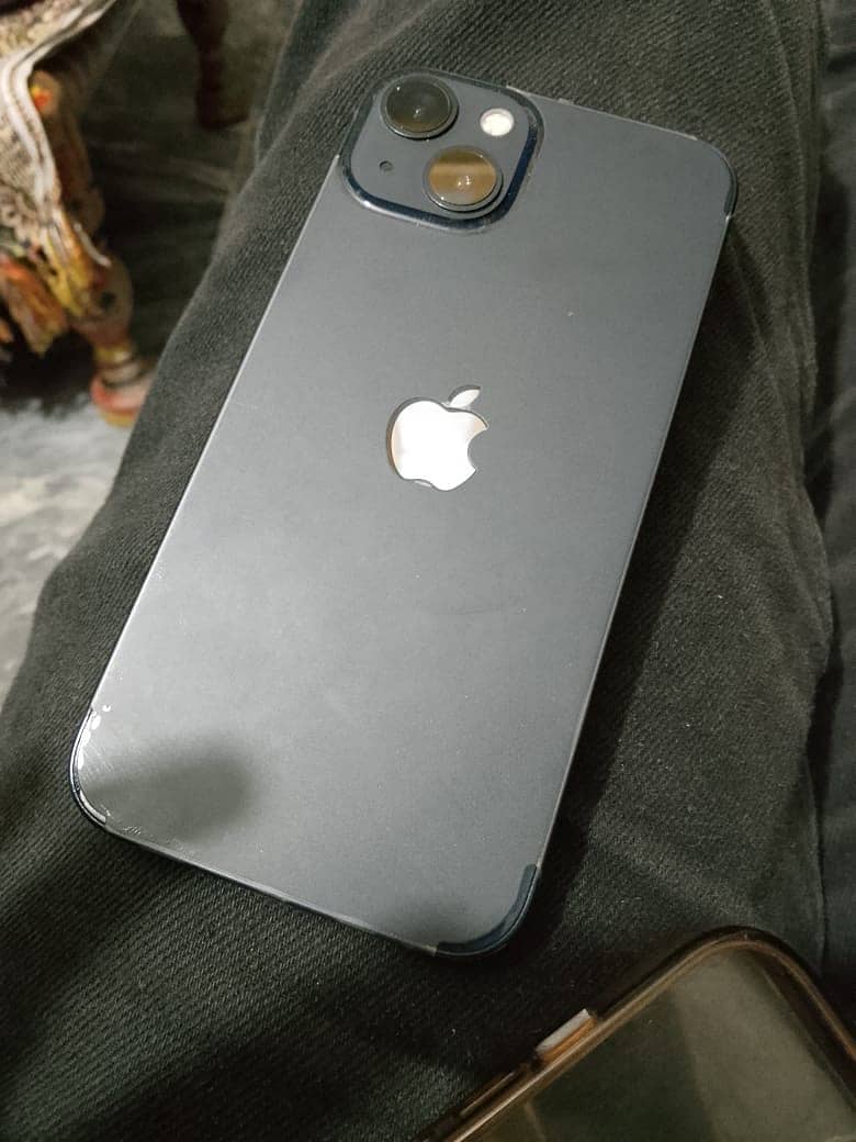 Apple iPhone 13 3