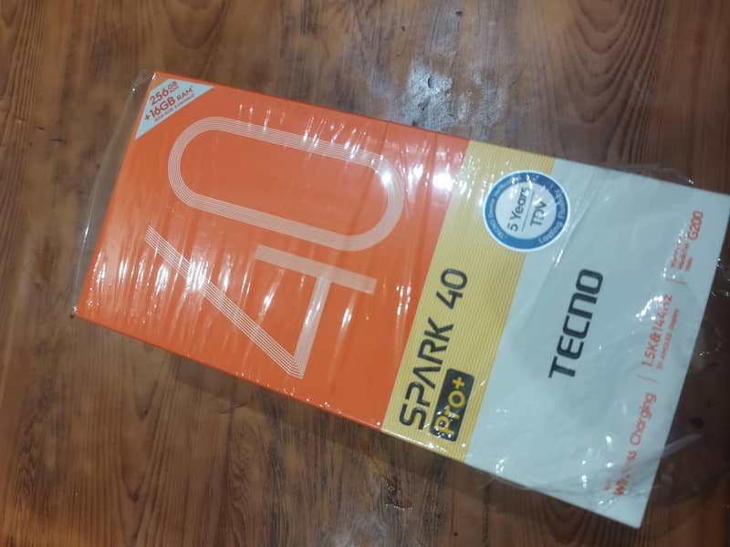 TECNO SPARK 40 PRO PLUS 0