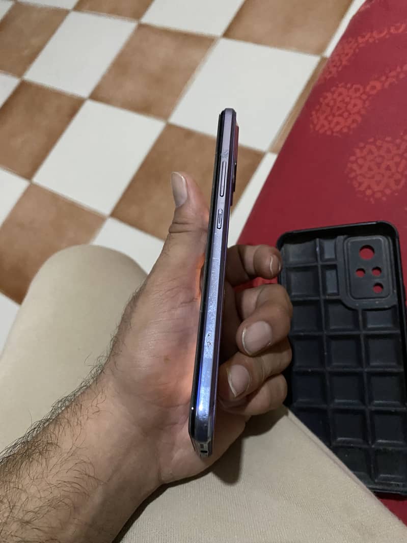 Vivo V21 2