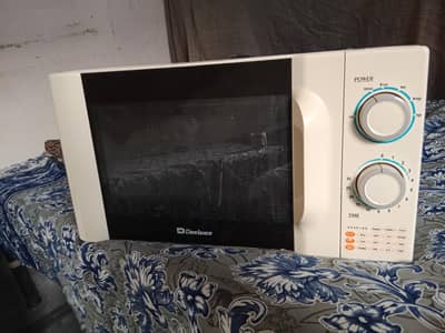Dawlance 20 liter microwave oven in Excellent Condition