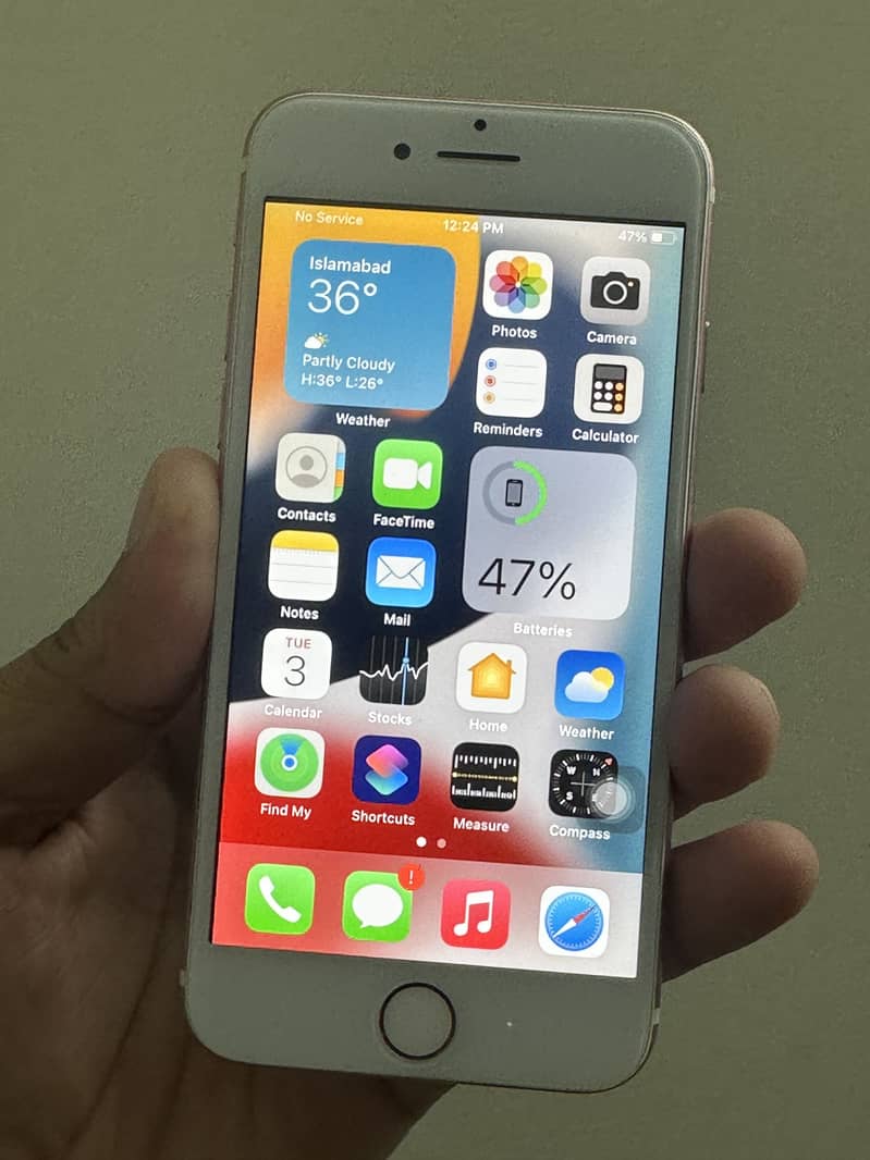 Apple iPhone 7 0