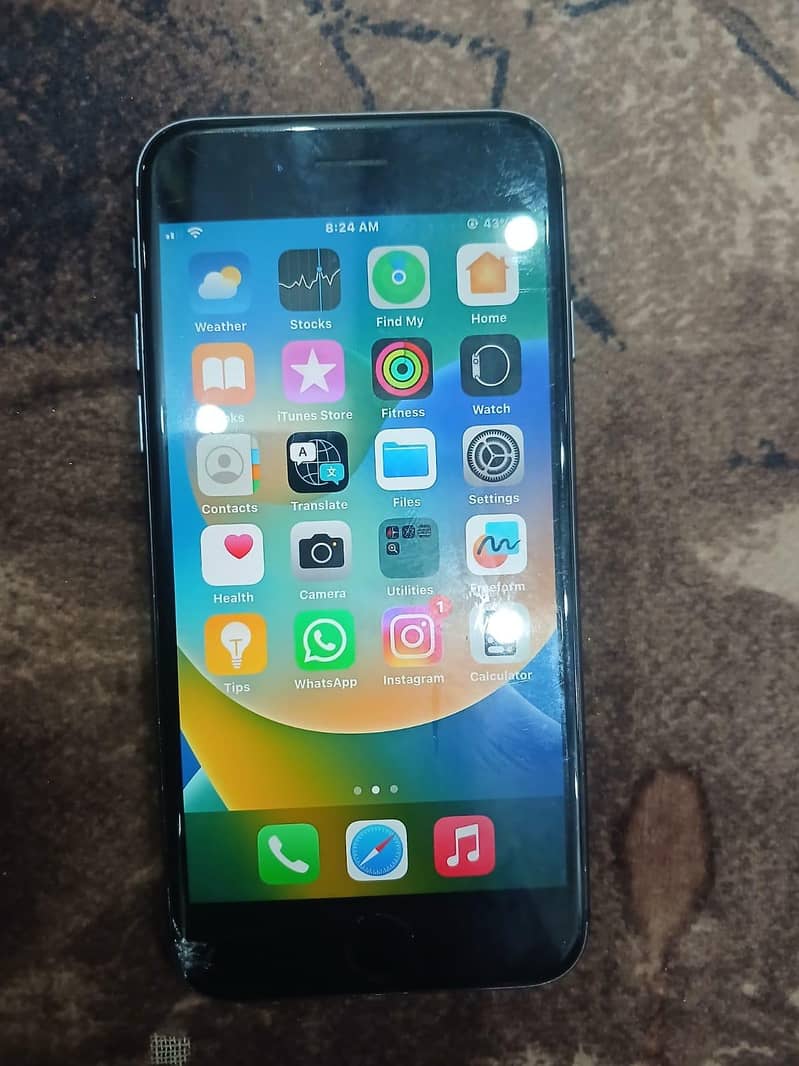 Apple iPhone 8 3