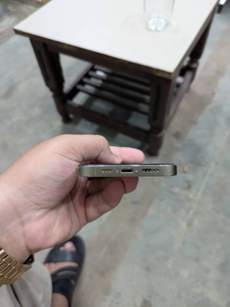 iPhone 13 Pro 3