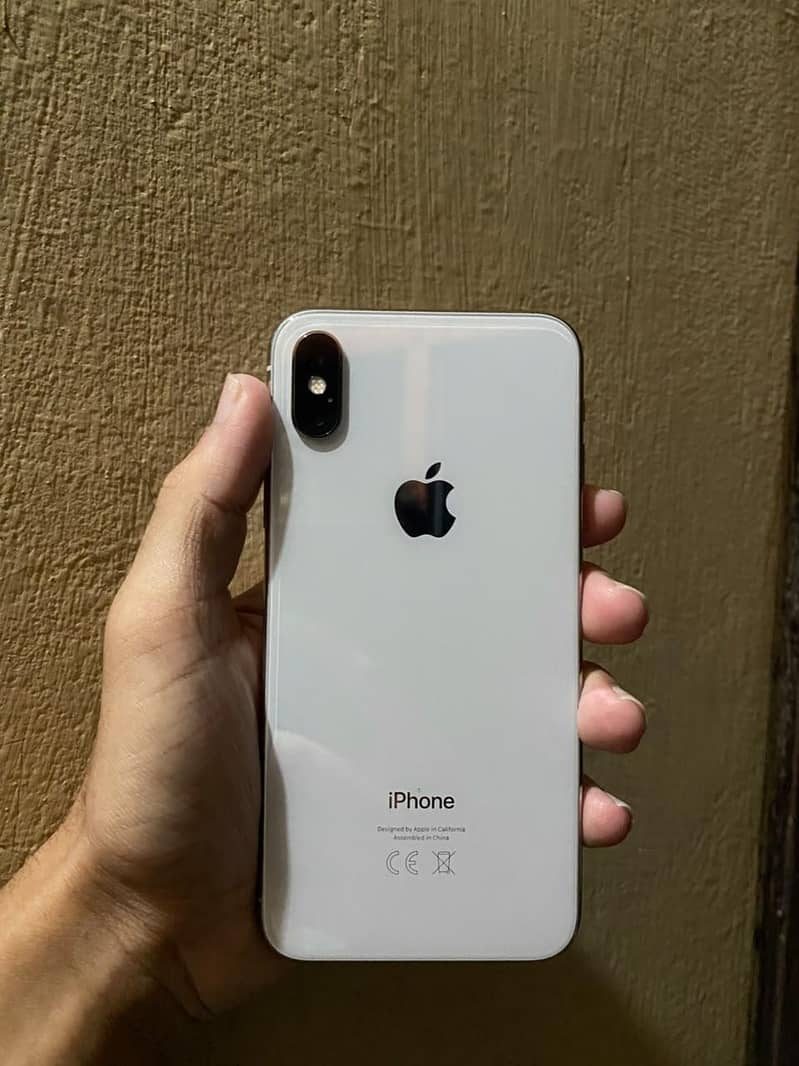 Apple iPhone X 3