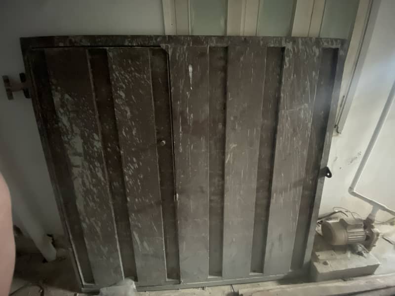 Iron Main Gate 0