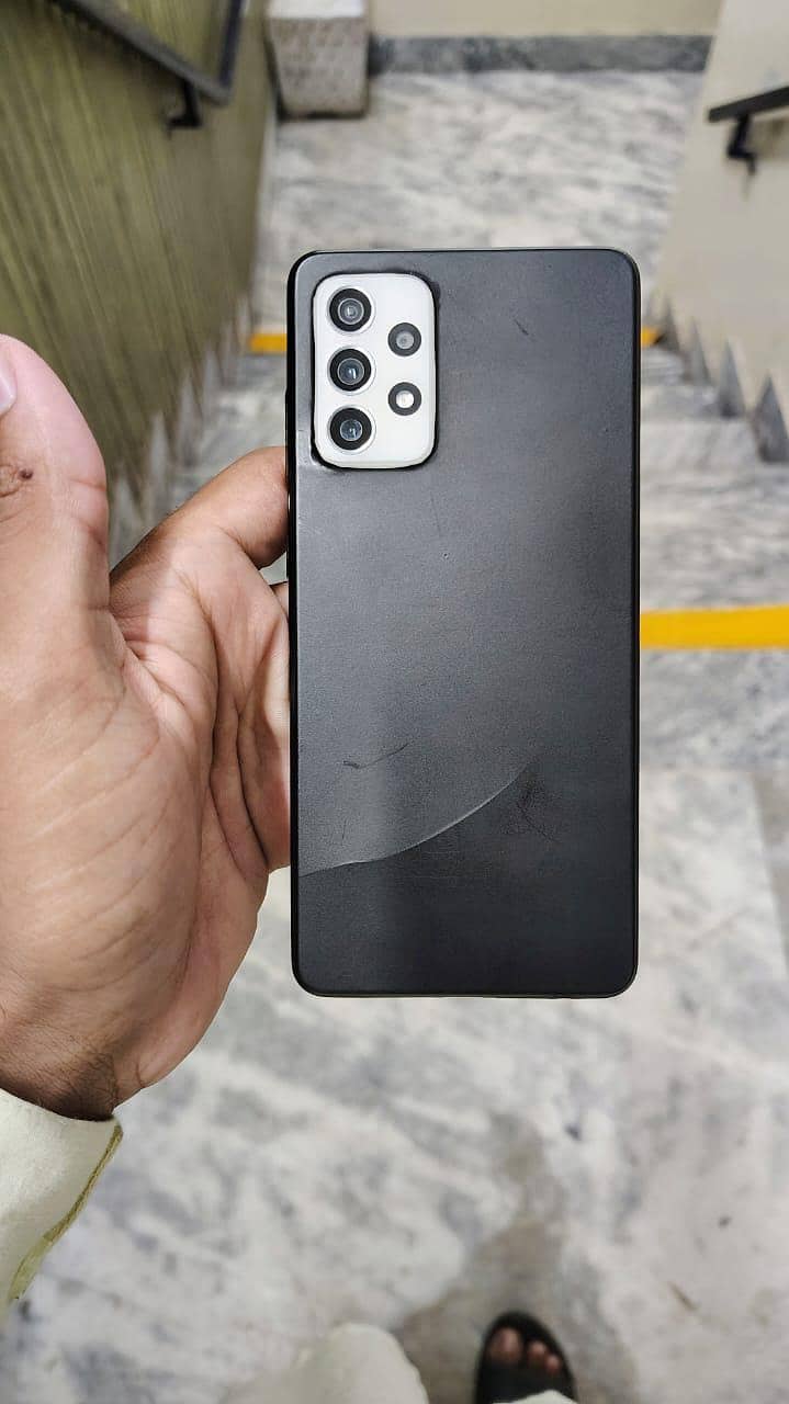 Samsung A72 1