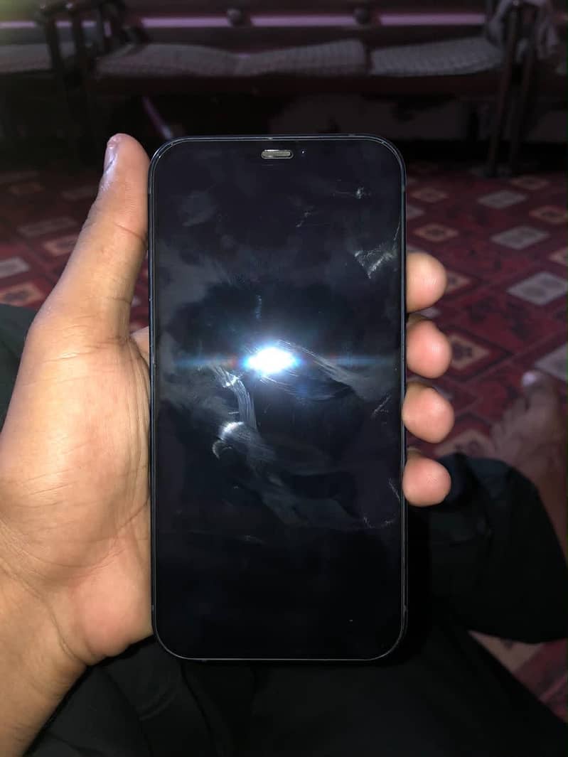 Apple iPhone 12 7