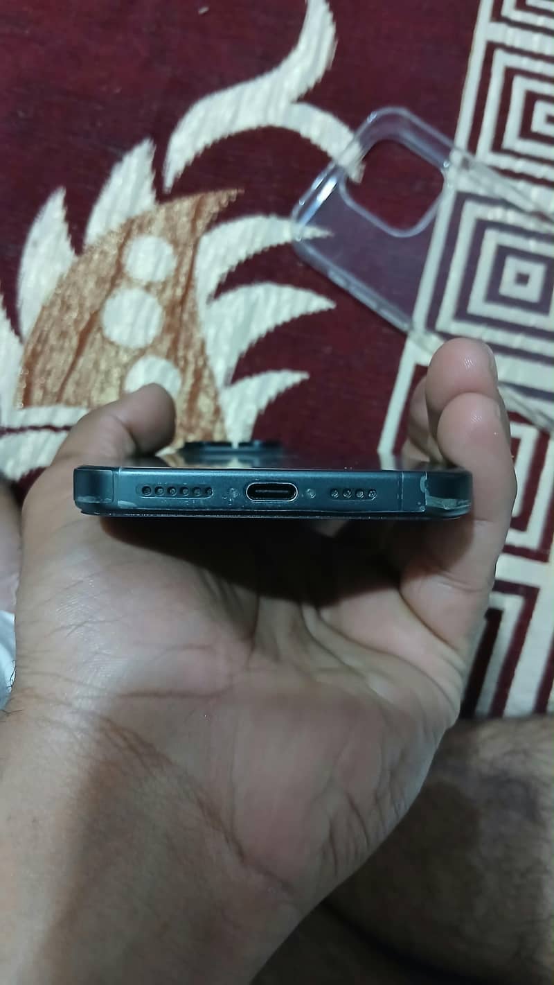 Apple iPhone 15 Pro Max jv 3