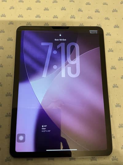 iPad Air 5 (64gb) Lla model