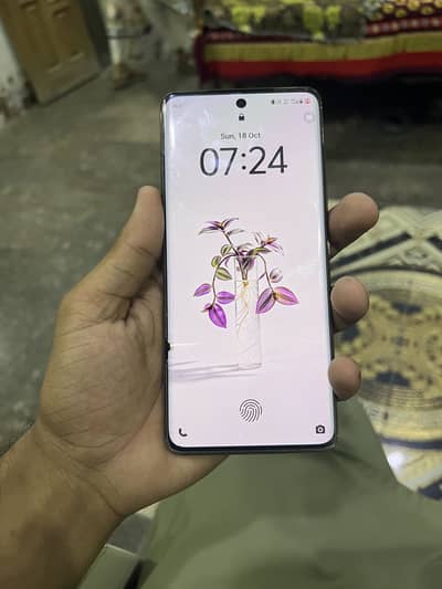 Vivo V40e