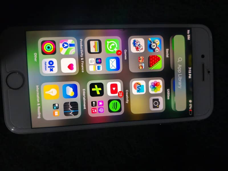 Apple iPhone 8 6
