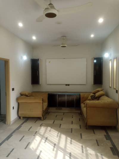 5 Marla 2nd Floor Upper Portion For Rent With All Utility Connection'S