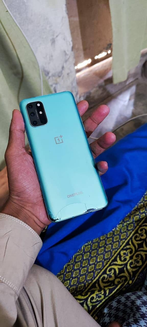 One Plus 8T 5G 0