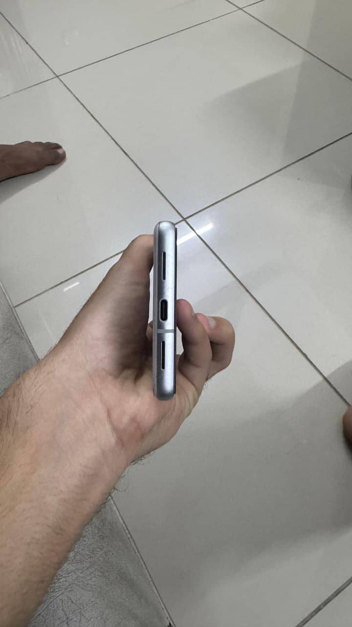 Google Pixel 7 3