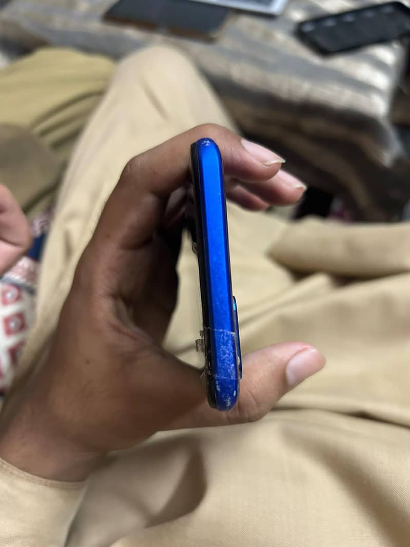 OPPO A54 4