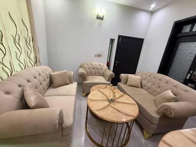 Elegant 5-Seater Sofa Set with Center Table – For Sale