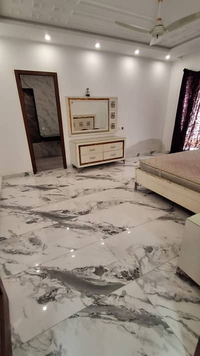 10 Marla Just Like Brand New Upper Portion For Rent (Original Pic'S Attached)