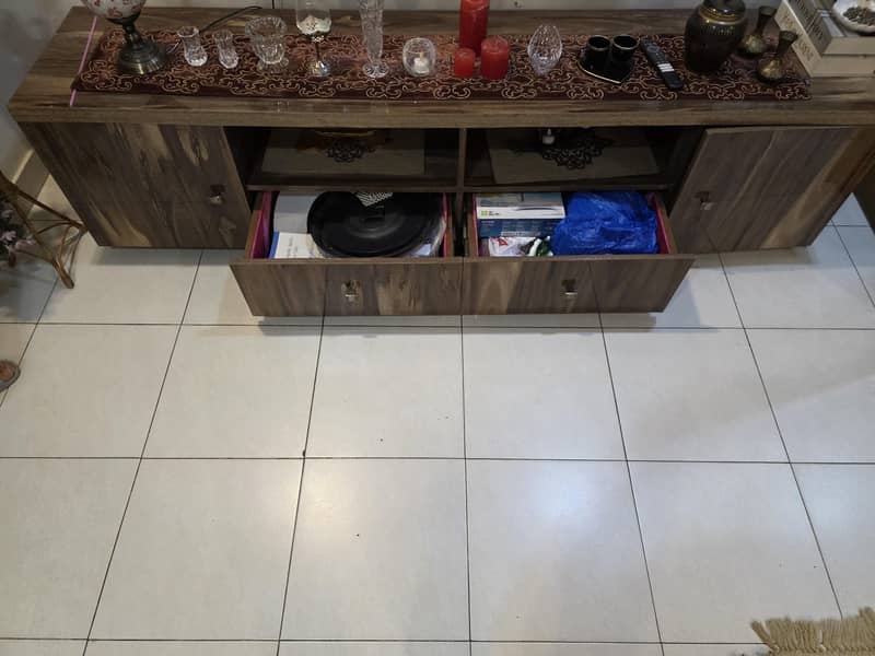 TV Console 1
