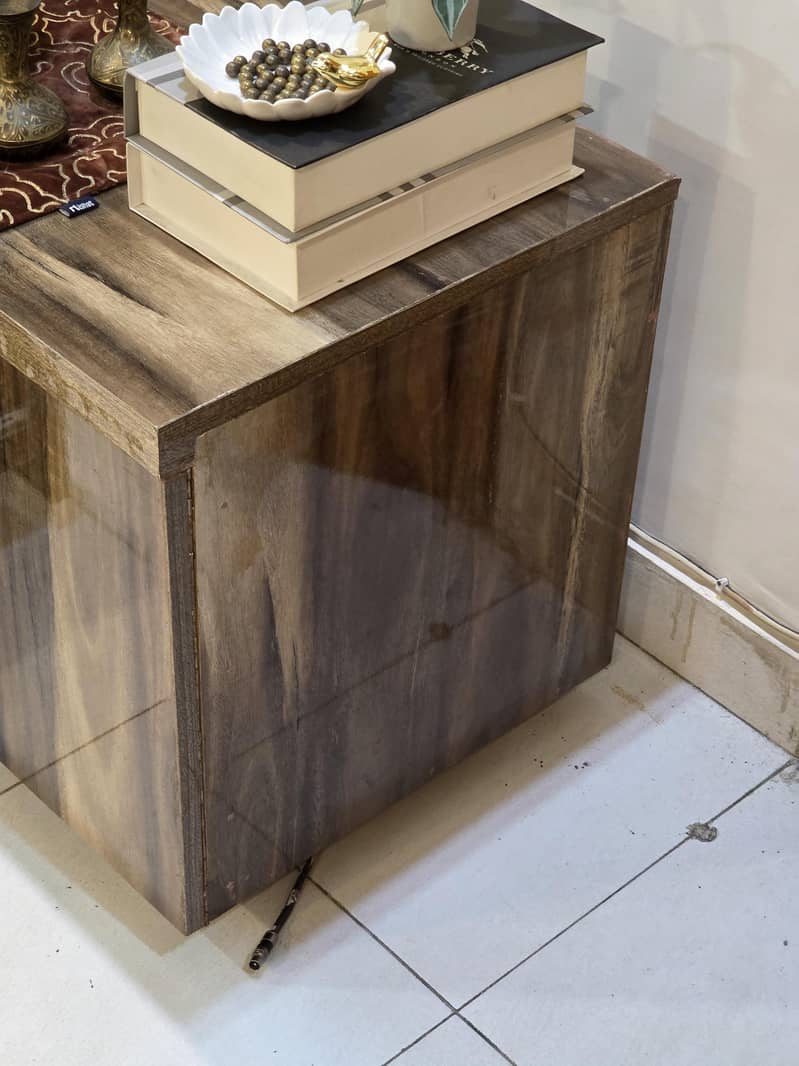 TV Console 3