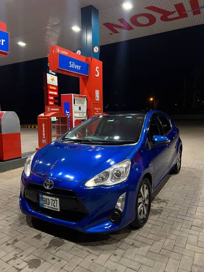 Toyota Aqua 2015