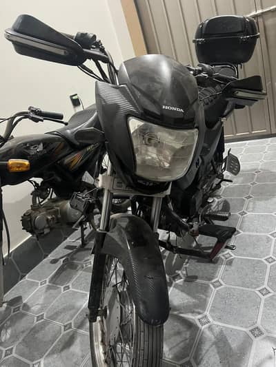 hona 100 pridar in black colour