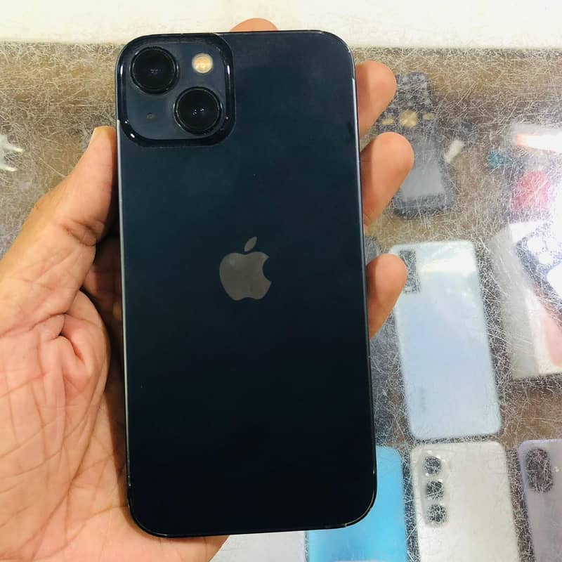 Apple iPhone 13 7