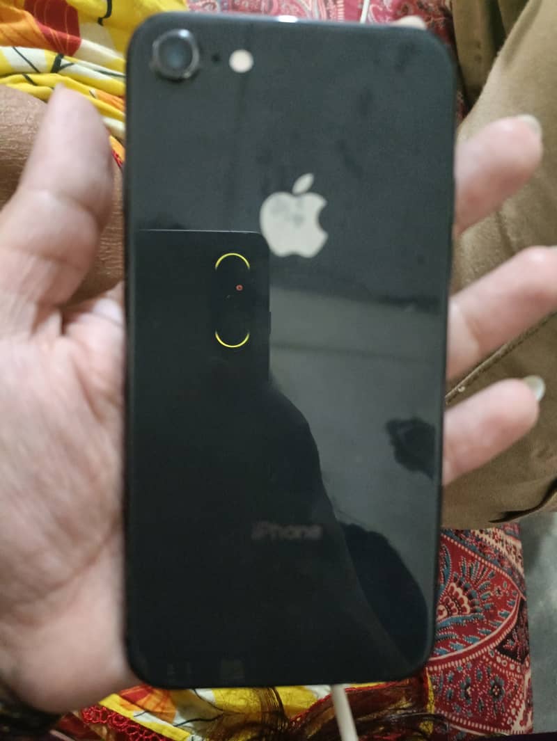 Apple iPhone 8 5