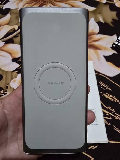 Samsung wireless power bank 10000 mha