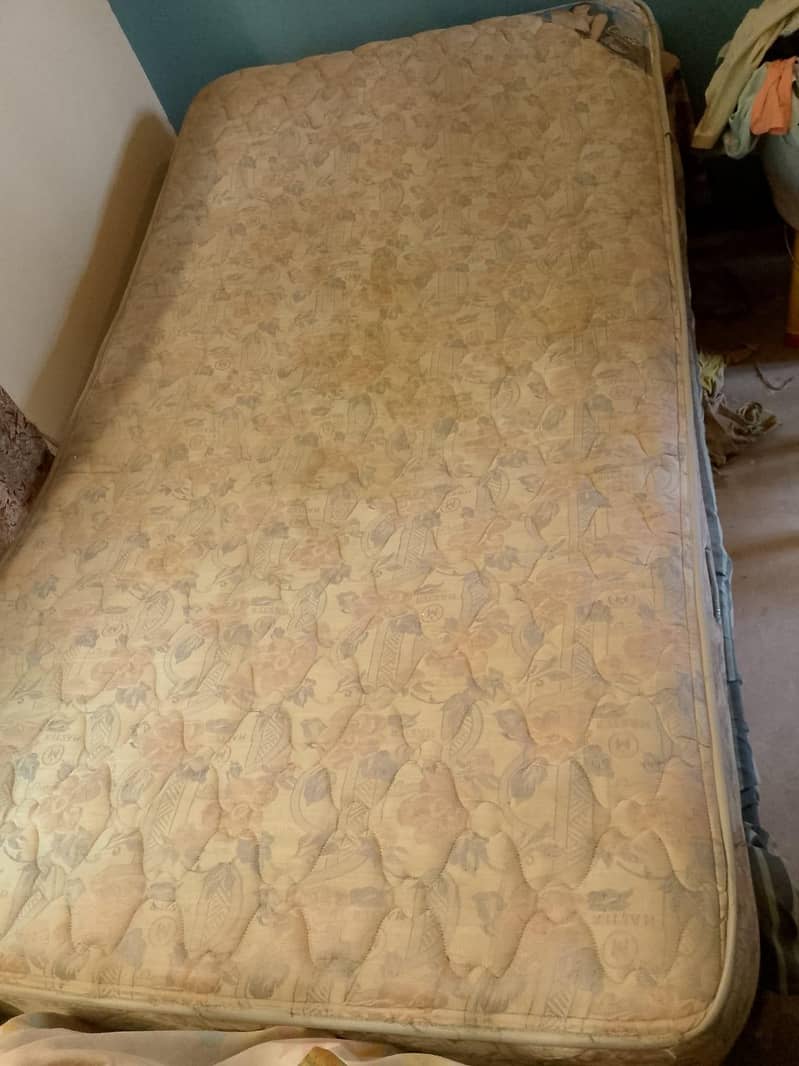 single bed mattress 0