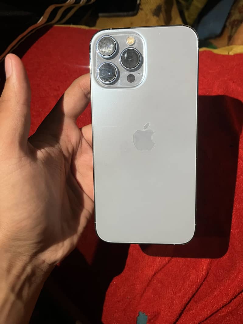 Apple iPhone 13 Pro Max 5