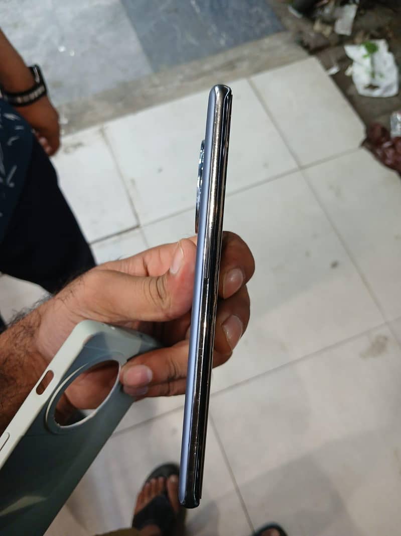 One Plus 11R 4