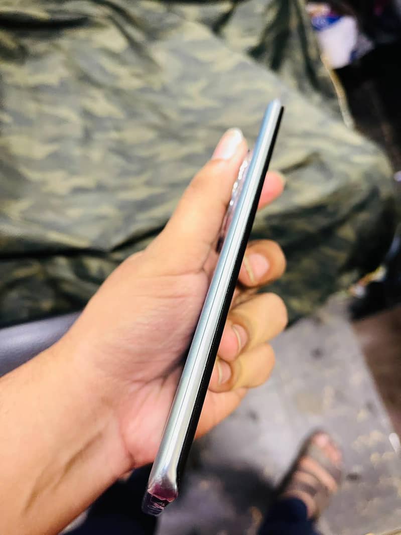 Infinix Zero 40 4